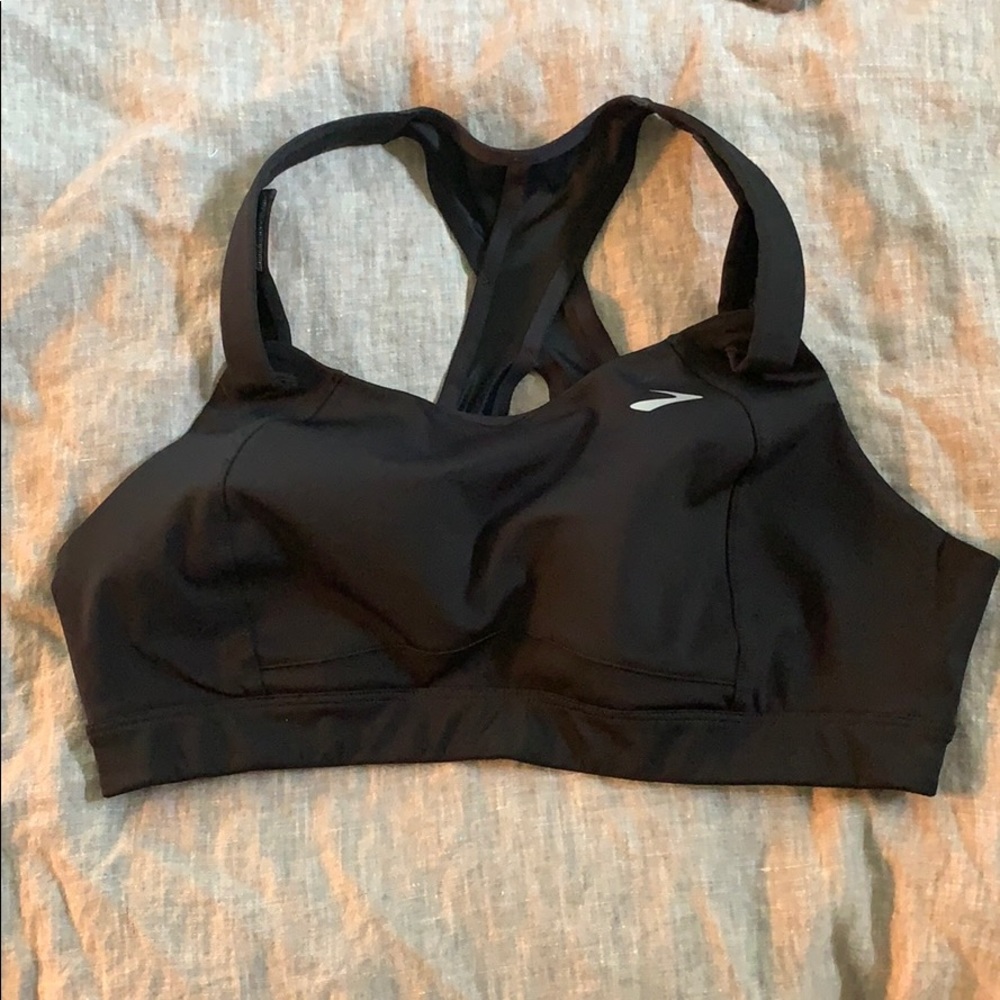Brooks Juno 38C
